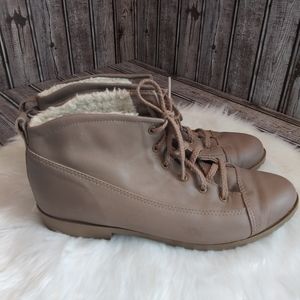 Kaufman Defrosters Sherpa-Lined Ankle Boots